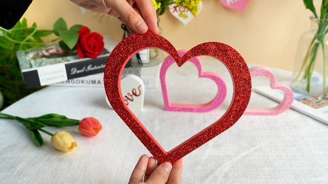 Amazon.com: COCHIE Wooden Hearts Valentine's Day Decorations